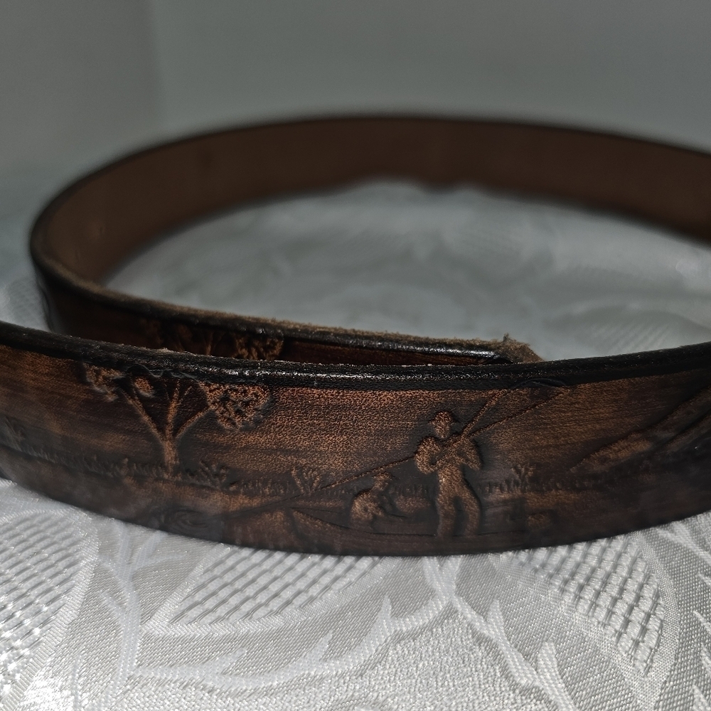 Vintage Handmade Leather with embossed Wildlife Scene Design Western Style Sz 32 - Picture 7 of 10